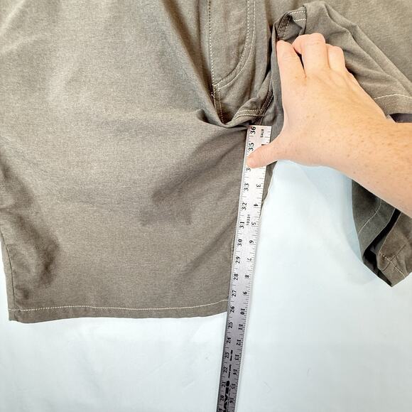 Kuhl Mens SIZE 42 Amphibia Quick Dry Shorts Style # 5129 Dark Gray/Green Khaki - Picture 9 of 11